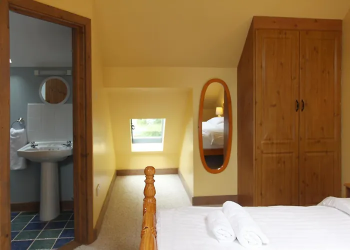 Leitrim Quay - Riverside 1 *